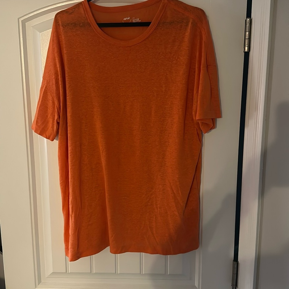 Aerie Oversized Boyfriend fit knitted Tshirt. Very lightweight